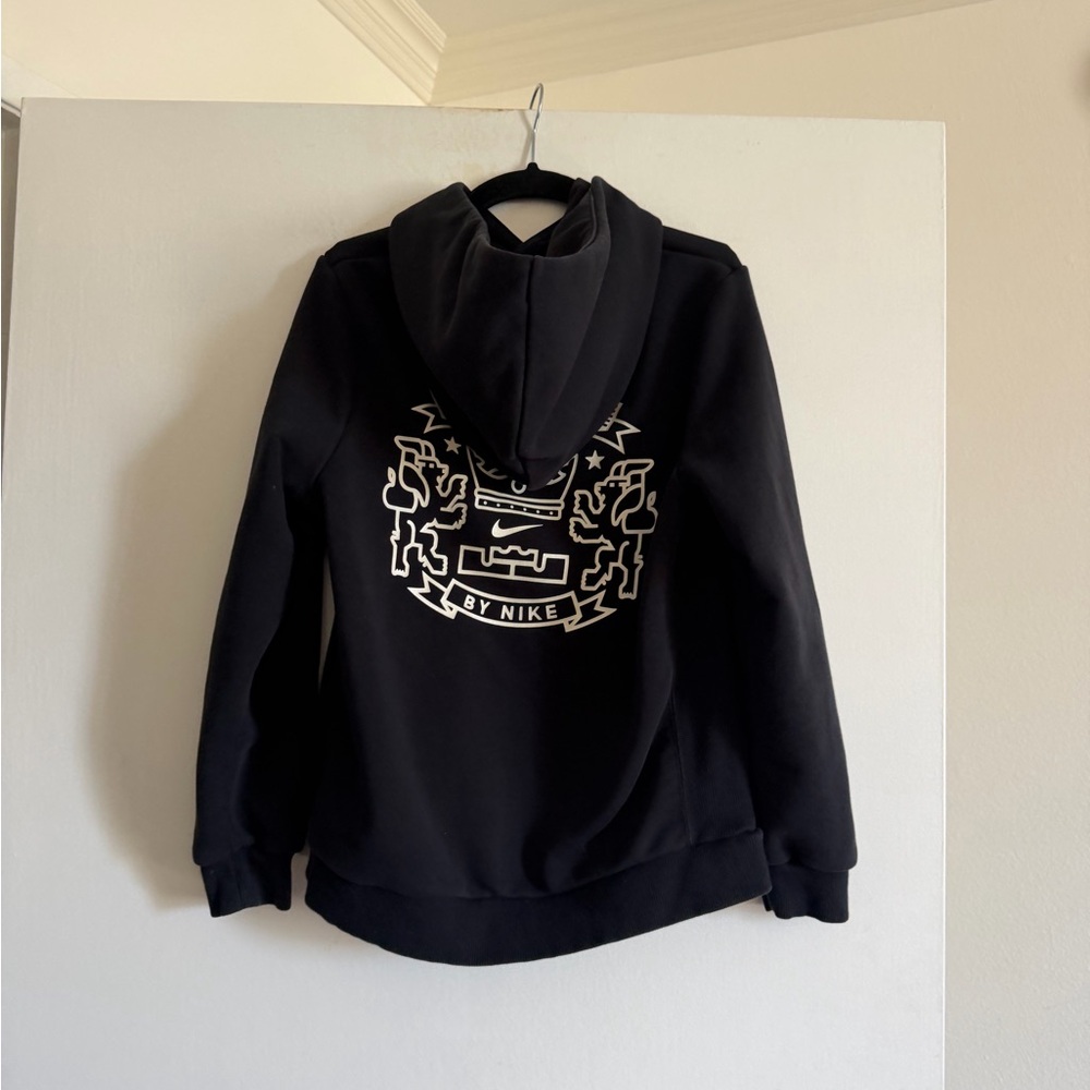 Nike LeBron James ‘King’ Kids Black Po Hoodie Sweater size Medium EUC - Picture 12 of 16